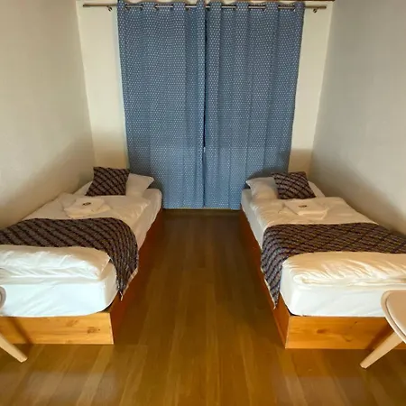 150 M 5-room 15 Min To Duesseldorf