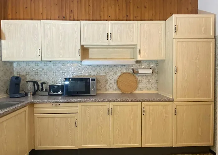 150 M 5-room 15 Min To Duesseldorf Kaarst